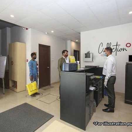 Oyo 81641 Collection O Hotel A1 Residency 뉴델리 외부 사진