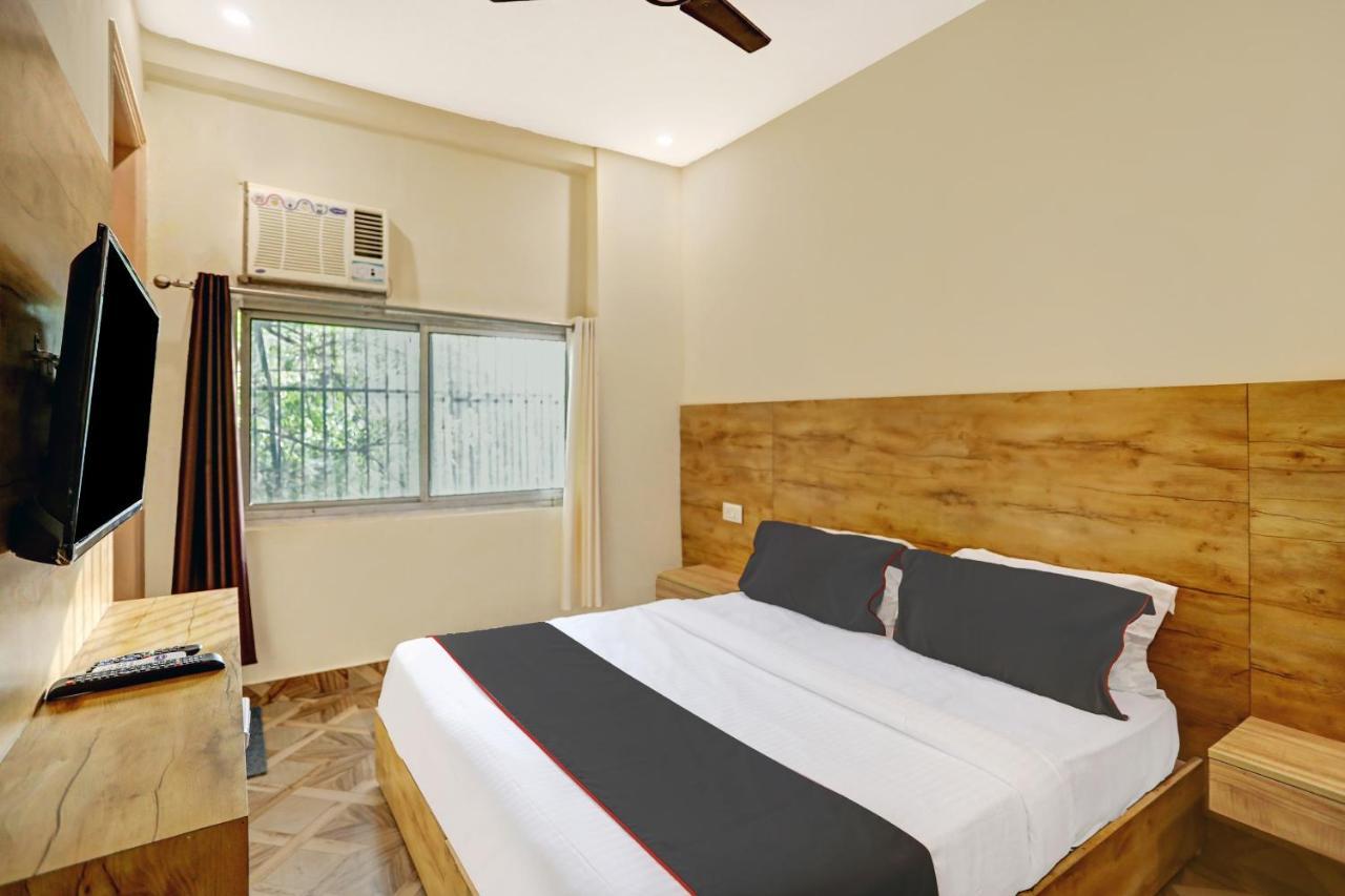 Oyo 81641 Collection O Hotel A1 Residency 뉴델리 외부 사진